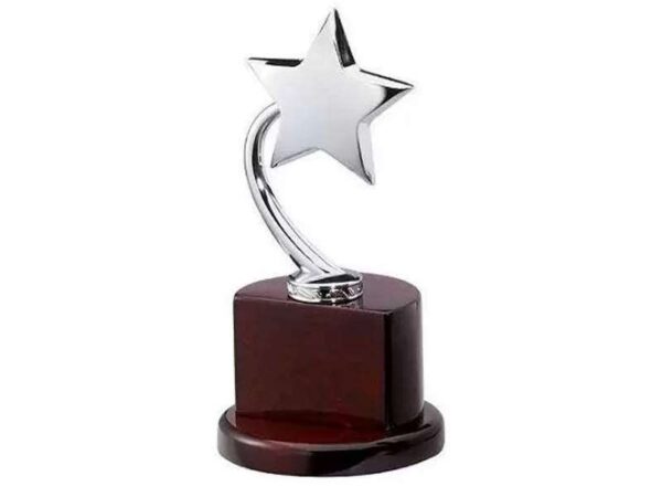 <b>Whizz Trophy</b> (Silver)