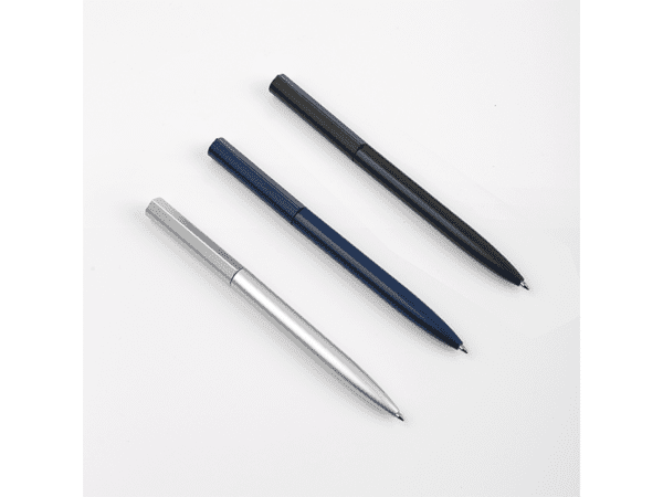 <b>Manka</b> - Premium Minimalist Metal Pen